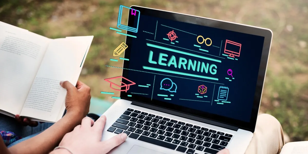  Online Education (Definition & Meaning)